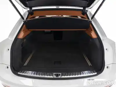 Bentley Bentayga 2024 4.0 гидро в Москве № 1351400, миниатюра 9