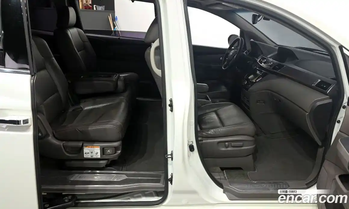 Honda Odyssey 2015 3.5 гидро в Москве № 170680, фото 11