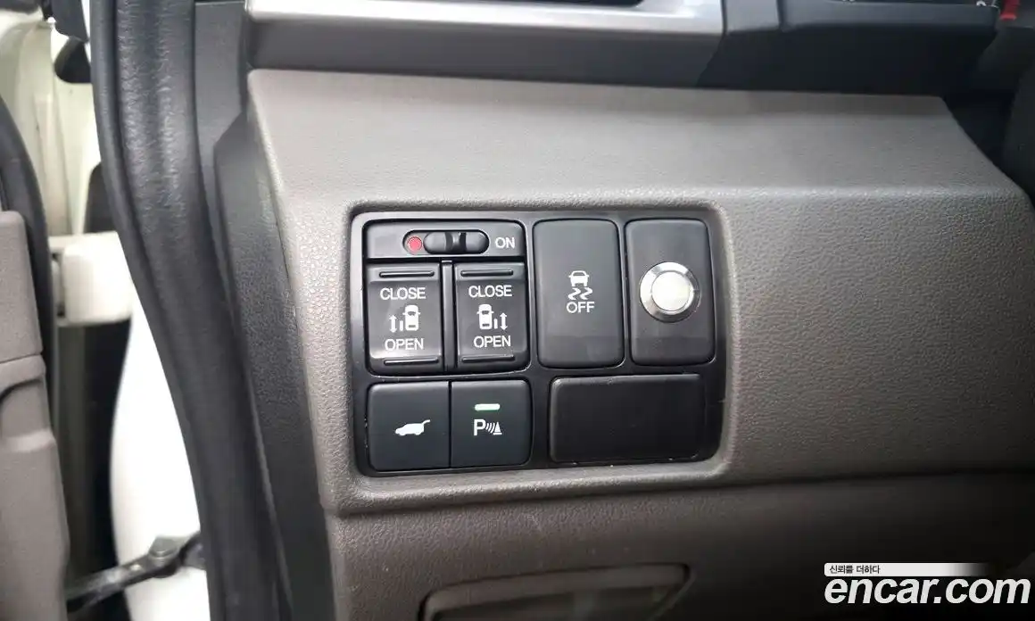 Honda Odyssey 2015 3.5 гидро в Москве № 170680, фото 16