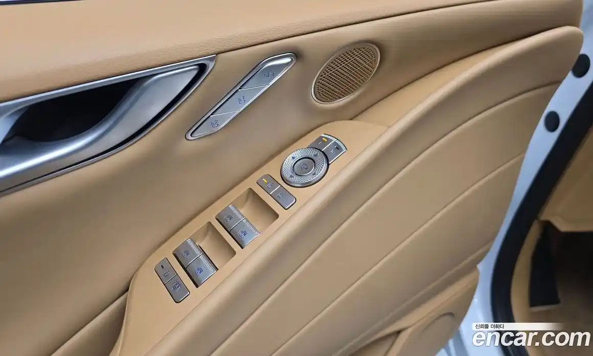 Genesis G80 2024 2.5 гидро в Москве № 17993, фото 16