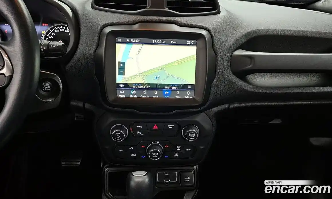 Jeep Renegade 2021 2.4 гидро в Москве № 232286, фото 19