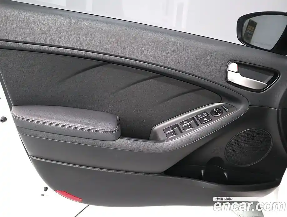 Kia K3 2018 1.6 гидро в Москве № 1399441, фото 8