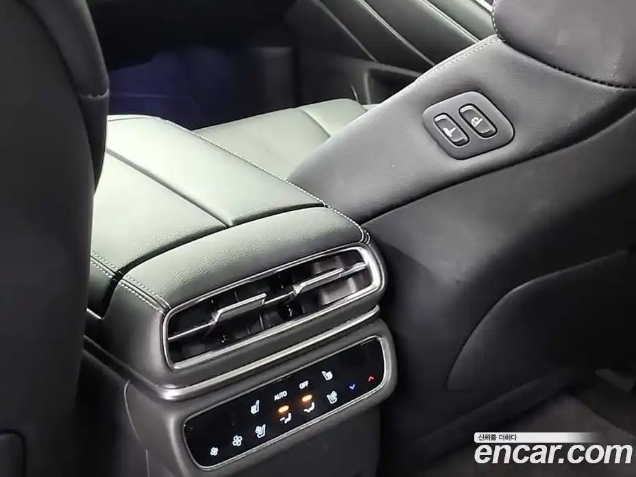 Genesis GV80 2024 2.5 Автомат в Москве № 1399705, фото 13