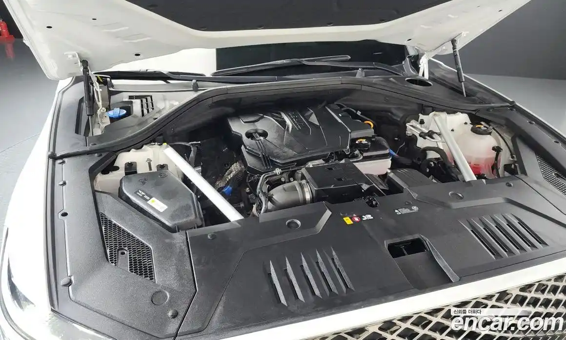 Genesis GV70 2023 2.5 Автомат в Москве № 1399719, фото 6