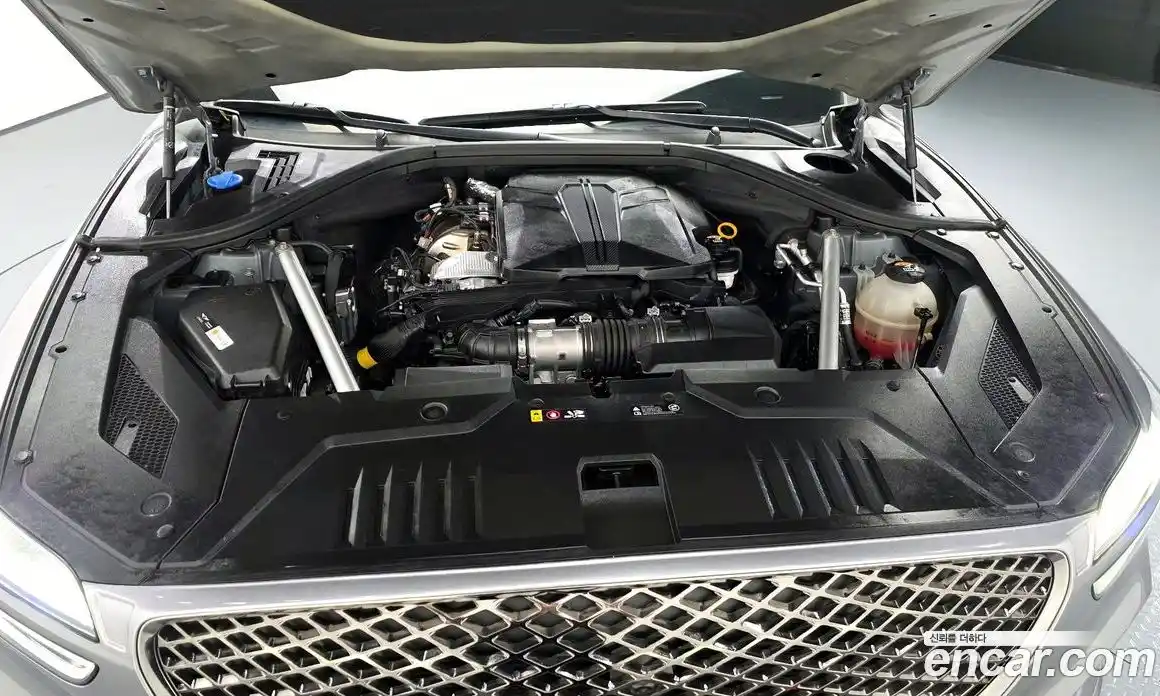 Genesis GV70 2022 2.2 Автомат в Москве № 1399741, фото 6