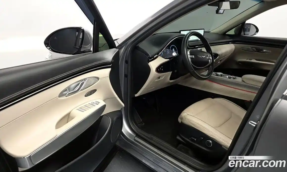 Genesis GV70 2022 2.2 Автомат в Москве № 1399741, фото 10