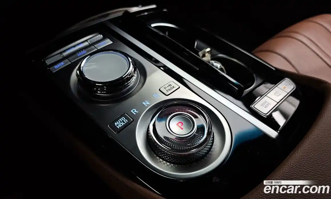 Genesis G80 2023 2.5 Автомат в Москве № 1399767, фото 9