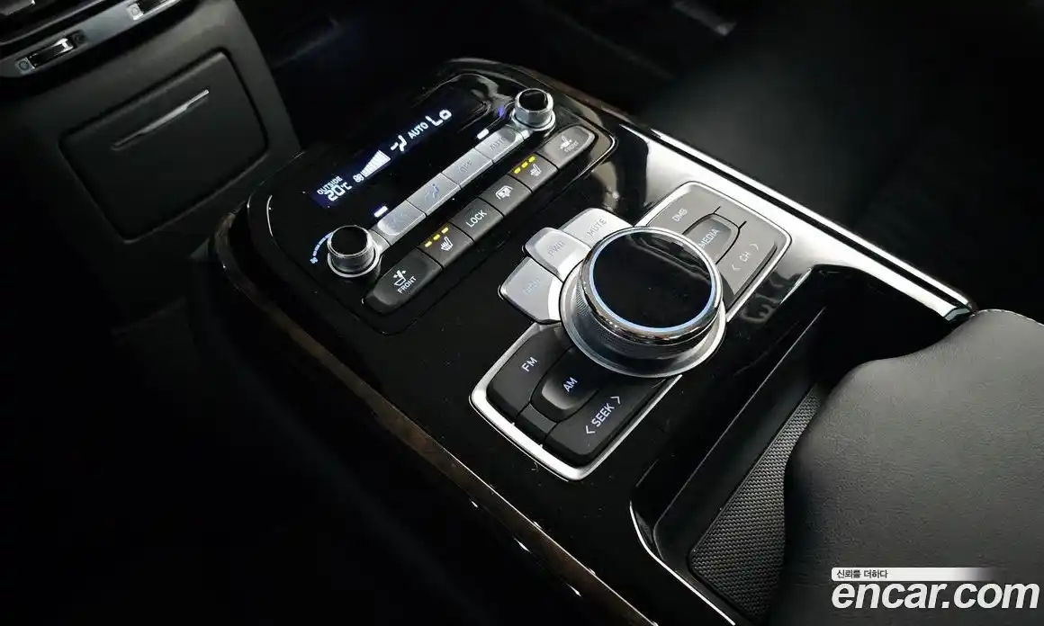 Genesis G90 2021 3.8 гидро в Москве № 1399770, фото 19