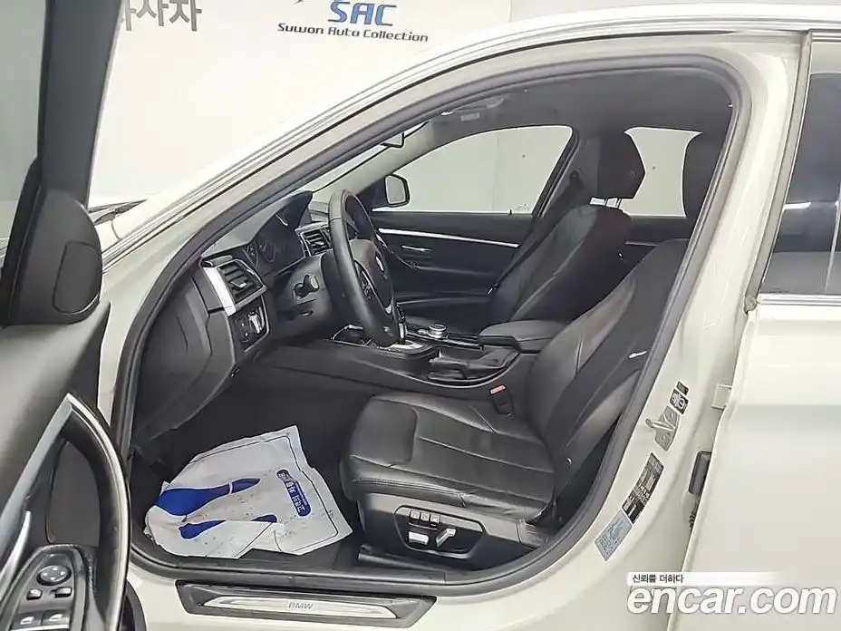 BMW 3-Series 2018 2.0 Автомат в Москве № 1400598, фото 11