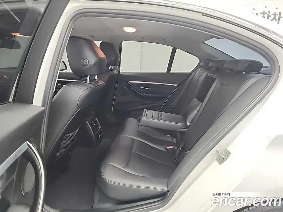 BMW 3-Series 2018 2.0 Автомат в Москве № 1400598, фото 12