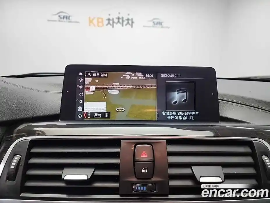 BMW 3-Series 2018 2.0 Автомат в Москве № 1400598, фото 15