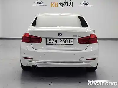 BMW 3-Series 2018 2.0 Автомат в Москве № 1400598, миниатюра 3