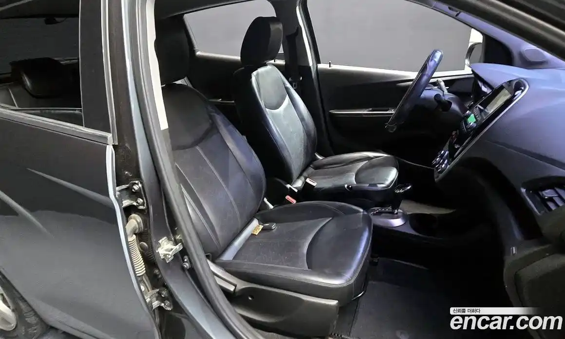 Chevrolet Spark 2018 1.0 гидро в Москве, фото 11