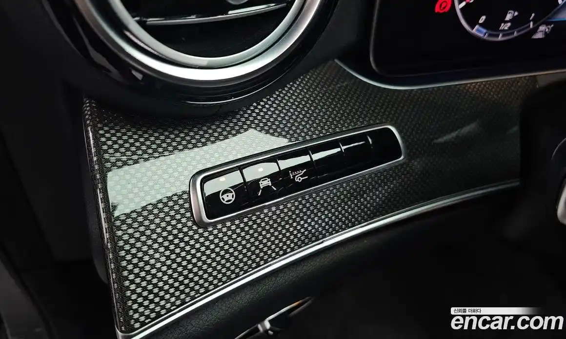 Mercedes-Benz E-Class 2019 2.0 гидро в Москве № 1403834, фото 16