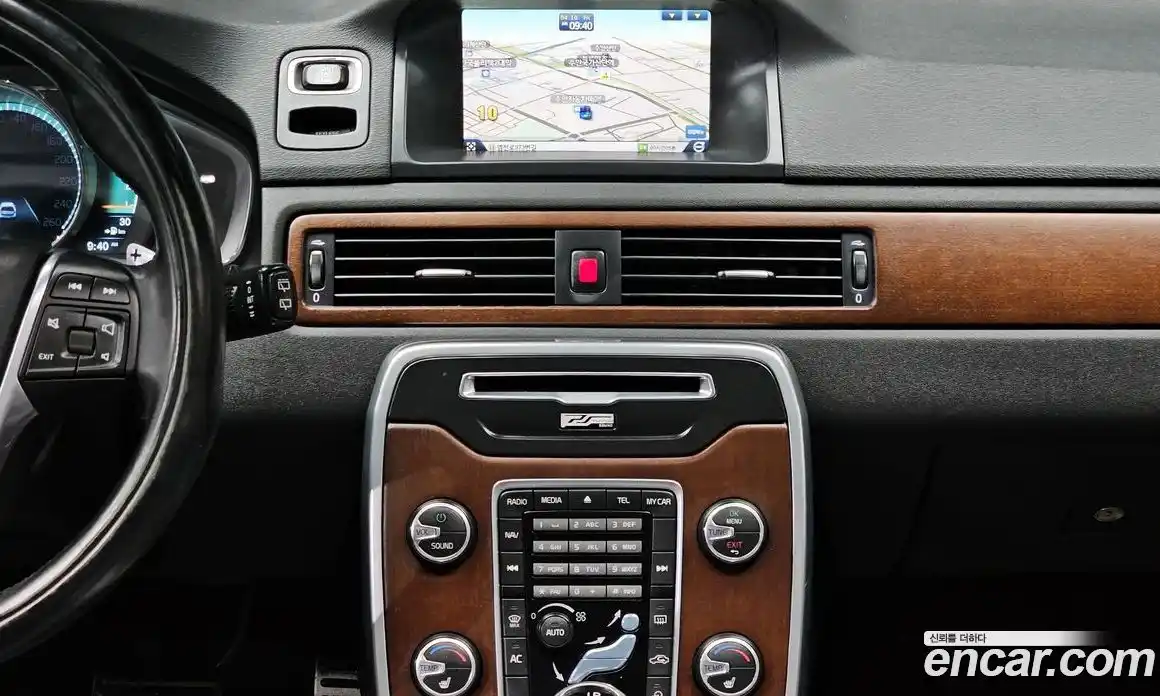 Volvo XC70 2013 2.4 гидро в Москве № 1404765, фото 14