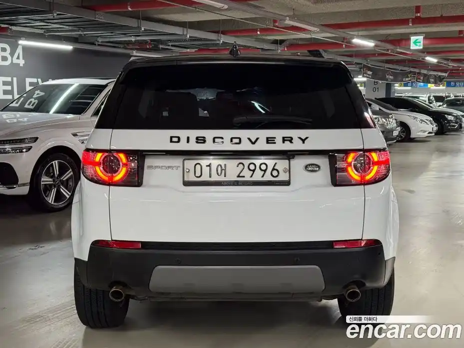 Land Rover Discovery Sport 2018 2.0 гидро в Москве № 1405168, фото 4