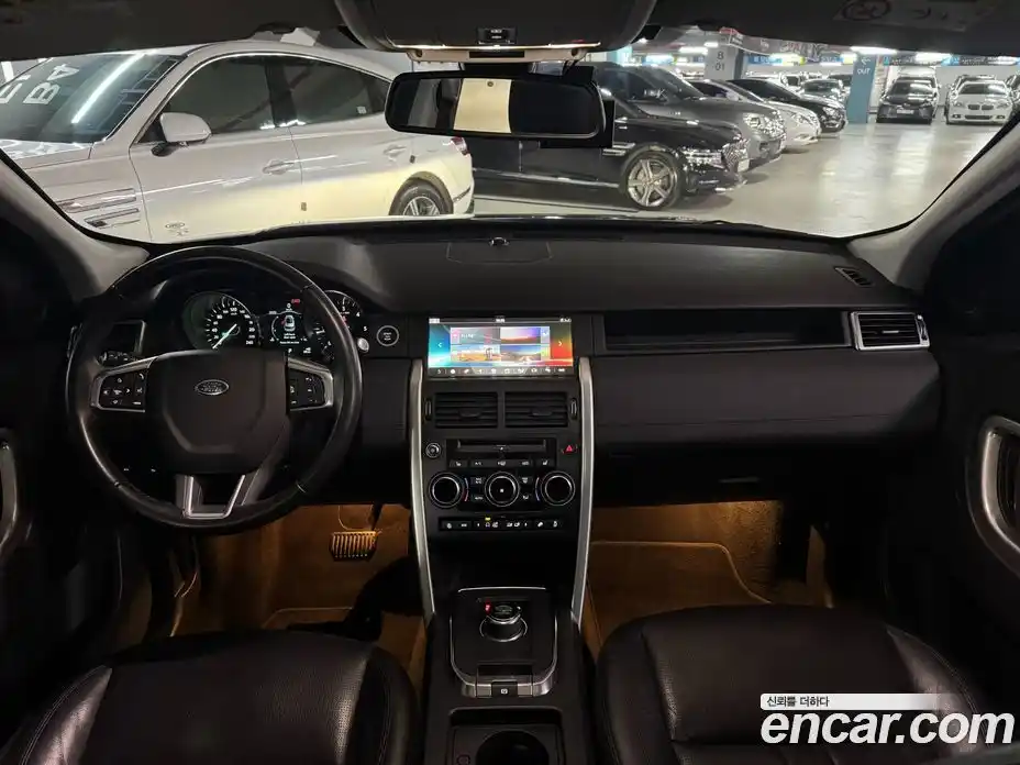 Land Rover Discovery Sport 2018 2.0 гидро в Москве № 1405168, фото 8