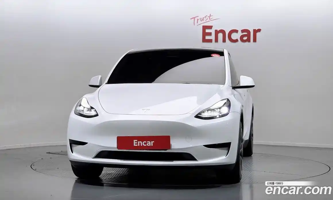 Tesla Model Y 2024 0.2 гидро в Москве № 1405366, фото 3