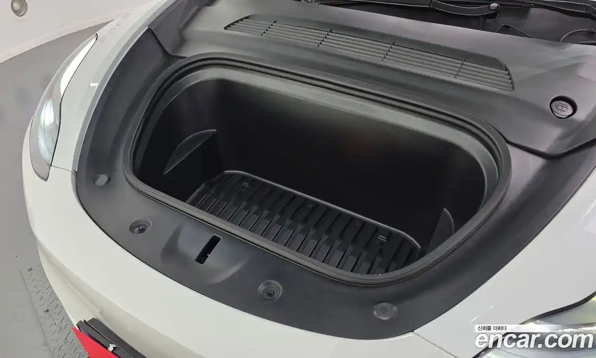 Tesla Model Y 2024 0.2 гидро в Москве № 1405366, фото 6