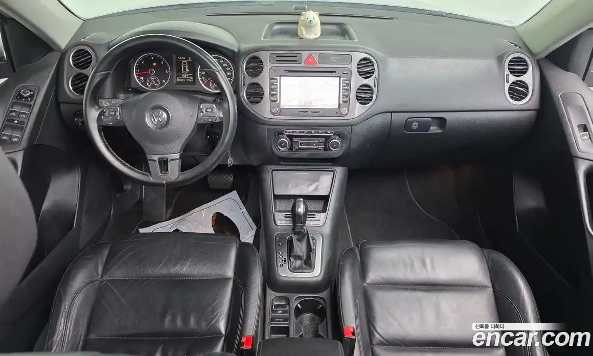 Volkswagen Tiguan 2010 2.0 гидро в Москве № 1405624, фото 7