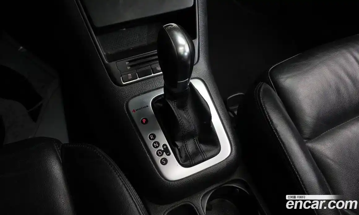 Volkswagen Tiguan 2010 2.0 гидро в Москве № 1405624, фото 9