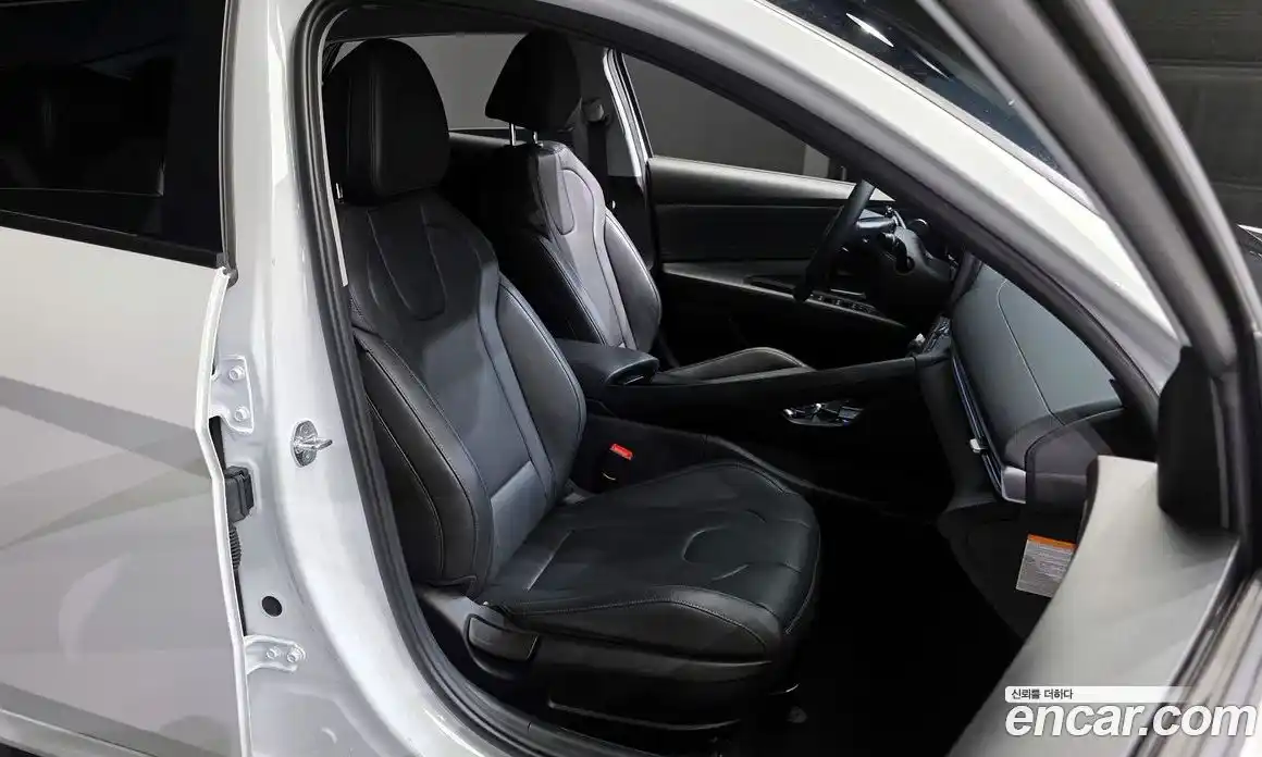 Hyundai Avante 2025 1.6 Автомат в Москве № 1416852, фото 12