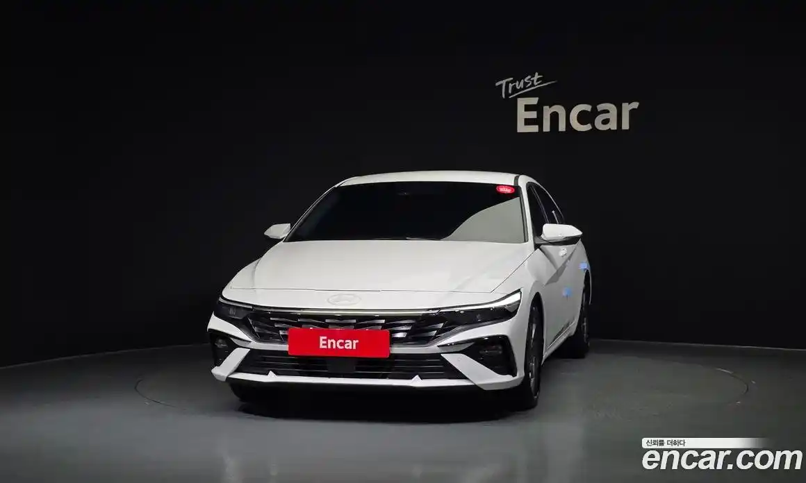 Hyundai Avante 2025 1.6 Автомат в Москве № 1416852, фото 3