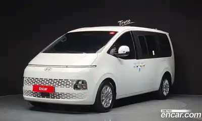 Hyundai Staria, 2025