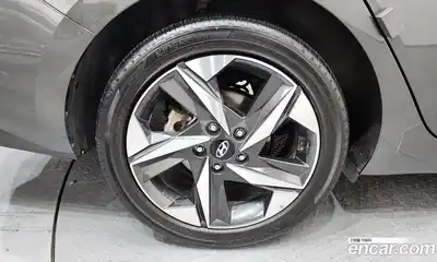 Hyundai Avante 2021 1.6 Автомат в Москве № 1417571, миниатюра 5