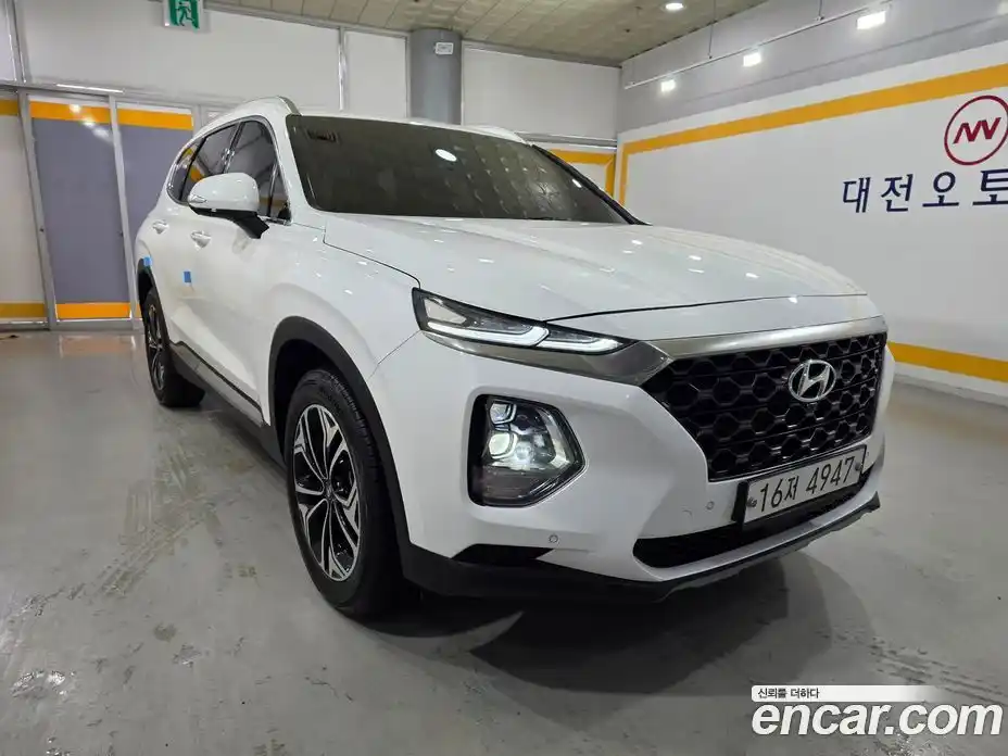 Hyundai Santa Fe 2018 2.0 гидро в Москве № 1417608, фото 7