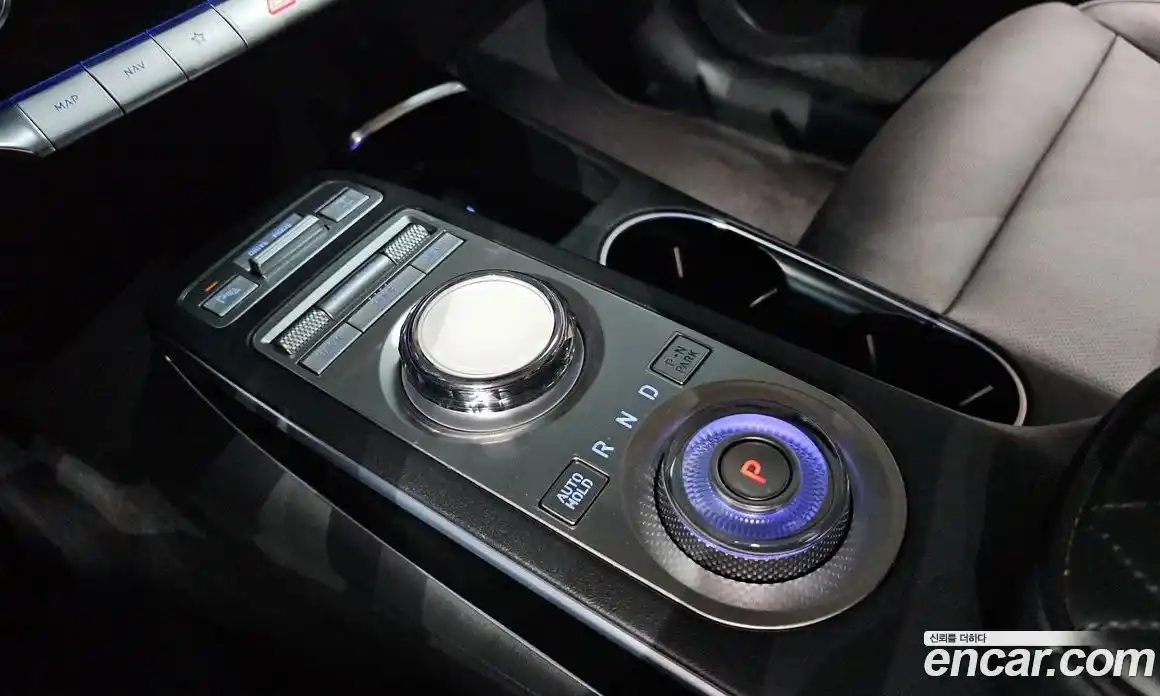 Genesis GV70 2021 2.2 Автомат в Москве № 1418457, фото 9