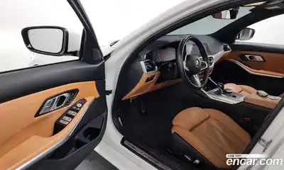 BMW 3-Series 2022 2.0 Автомат в Москве № 1419747, миниатюра 10