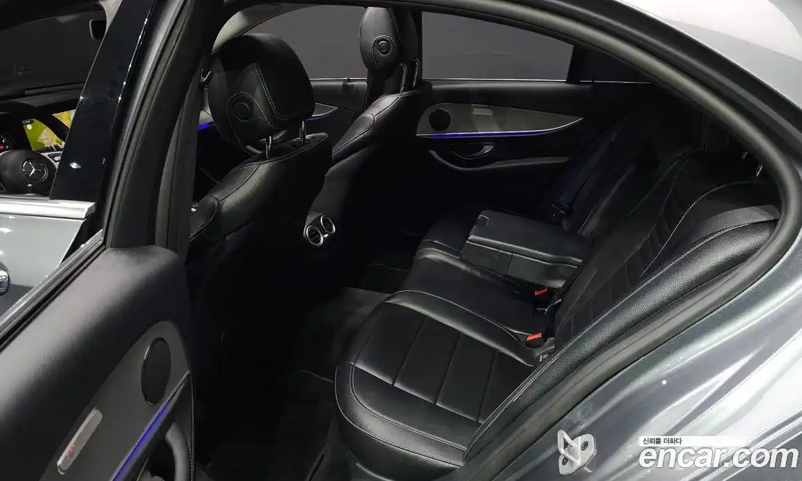 Mercedes-Benz E-Class 2018 2.0 гидро в Москве № 1422000, фото 12