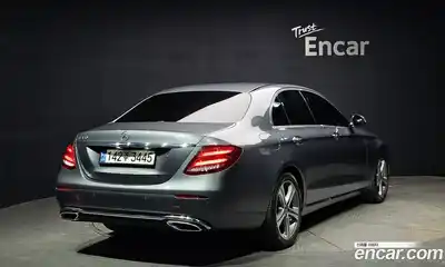 Mercedes-Benz E-Class 2018 2.0 гидро в Москве № 1422000, миниатюра 2