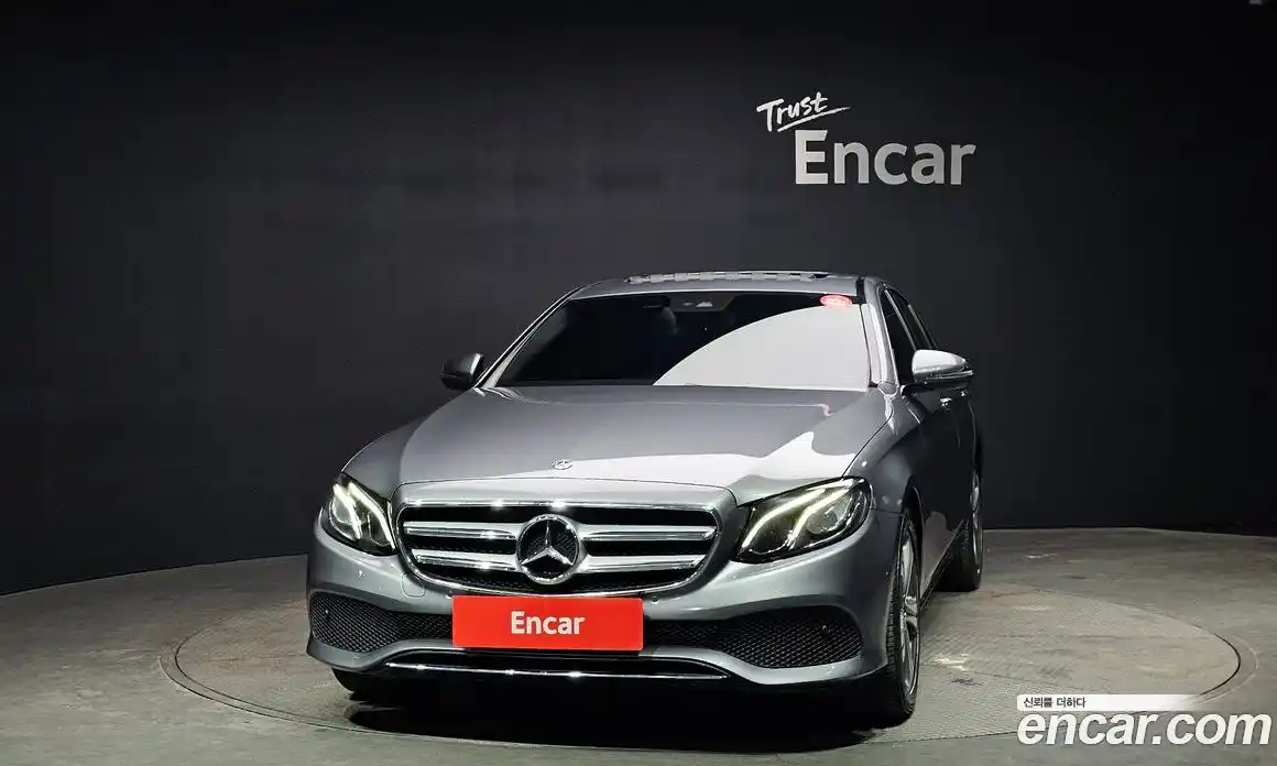 Mercedes-Benz E-Class 2018 2.0 гидро в Москве № 1422000, фото 3