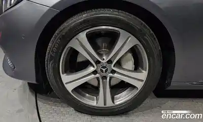 Mercedes-Benz E-Class 2018 2.0 гидро в Москве № 1422000, миниатюра 5