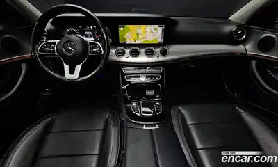 Mercedes-Benz E-Class 2018 2.0 гидро в Москве № 1422000, миниатюра 7