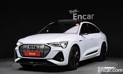 Audi e-tron, 2021