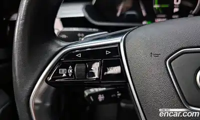 Audi e-tron 2021 0.2 гидро в Москве № 1422487, миниатюра 11