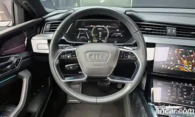 Audi e-tron 2021 0.2 гидро в Москве № 1422487, миниатюра 5