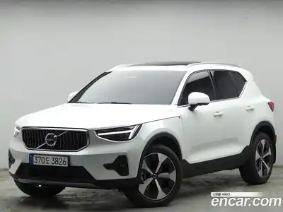 Volvo XC40, 2024