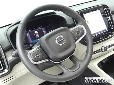 Volvo XC40 2024 2.0 гидро в Москве № 1422829, миниатюра 12