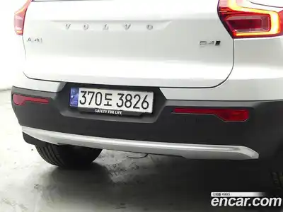 Volvo XC40 2024 2.0 гидро в Москве № 1422829, миниатюра 2