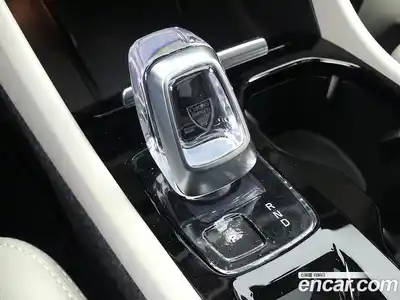 Volvo XC40 2024 2.0 гидро в Москве № 1422829, миниатюра 9