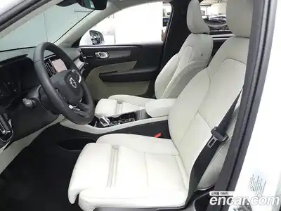 Volvo XC40 2024 2.0 гидро в Москве № 1422829, миниатюра 10