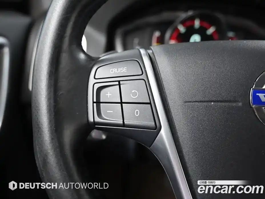 Volvo XC60 2015 2.0 гидро в Москве № 1422965, фото 17