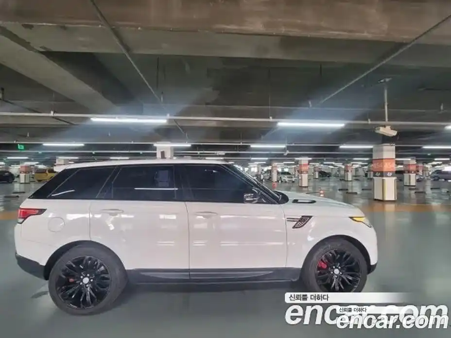 Land Rover Range-Rover Sport 2015 3.0 гидро в Москве № 1423429, фото 4
