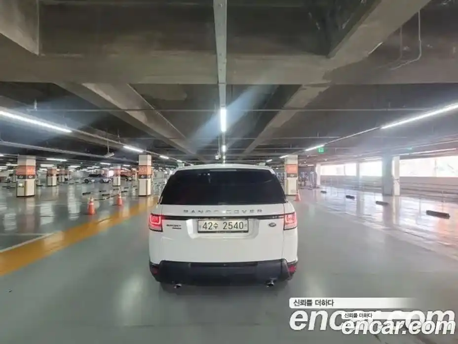 Land Rover Range-Rover Sport 2015 3.0 гидро в Москве № 1423429, фото 6