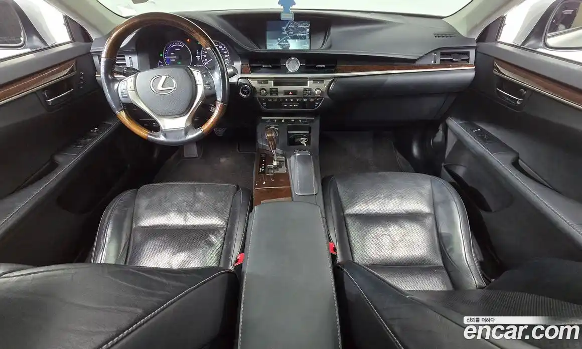 Lexus ES 2015 2.5 гидро в Москве № 1424045, фото 7