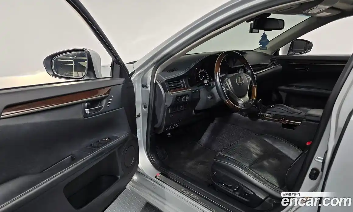 Lexus ES 2015 2.5 гидро в Москве № 1424045, фото 10